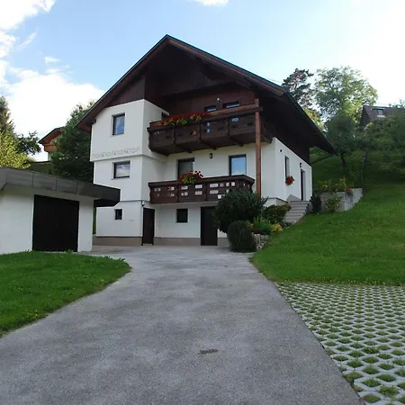 Apart, The Alpine House Koritno Bled Apartman *